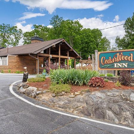 Cedarwood Inn ヘンダーソンビル エクステリア 写真